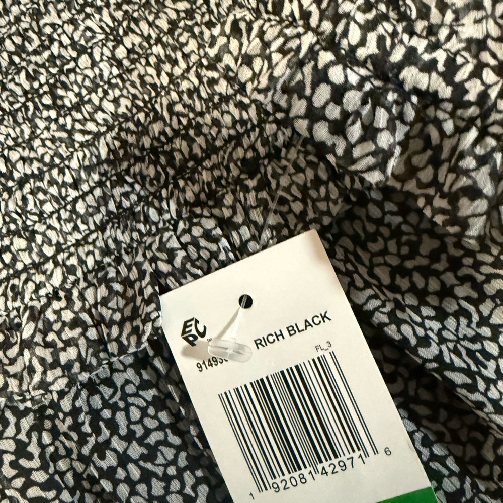 Black and White Patterned Top